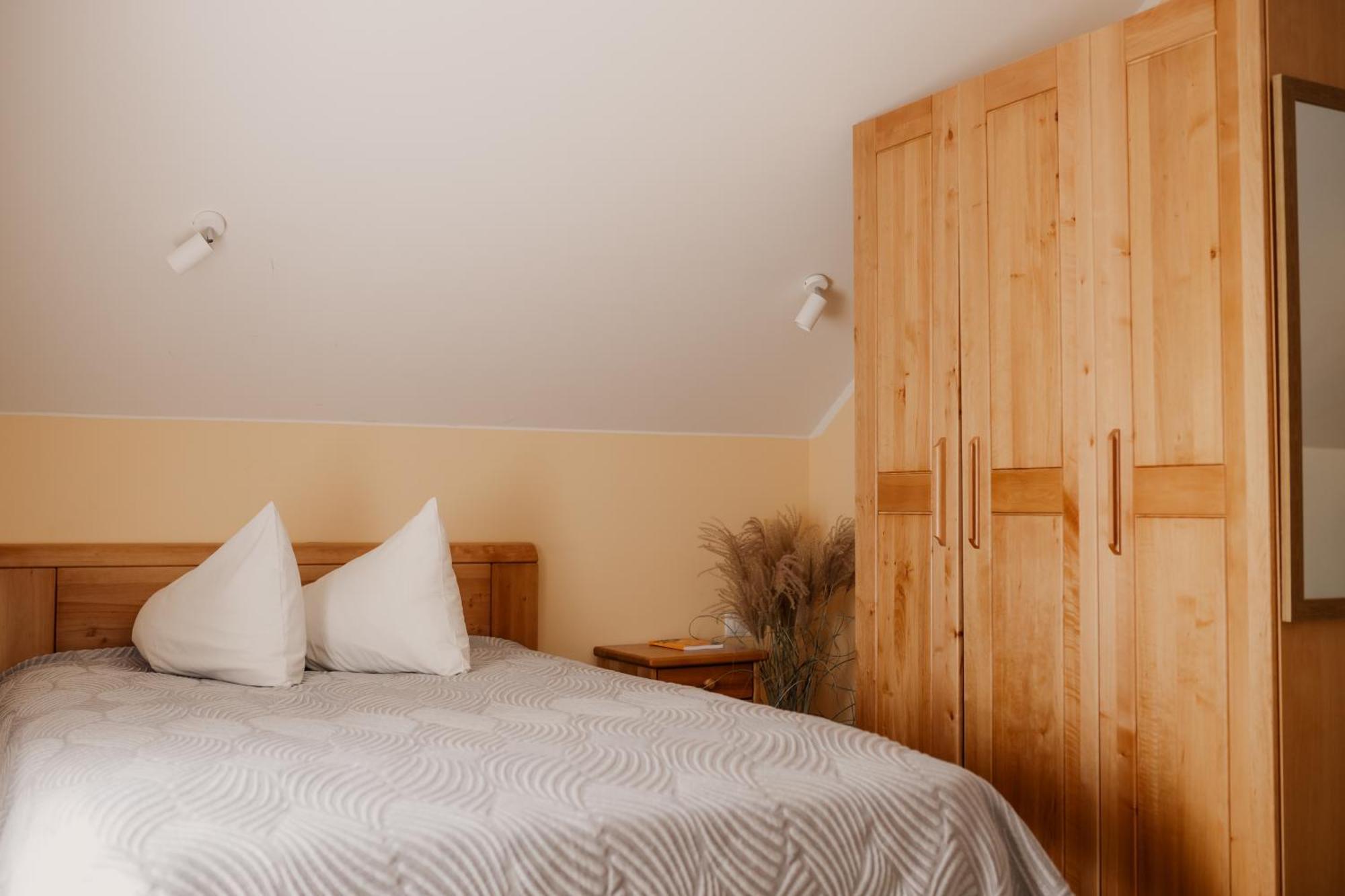 Saules Iela 2A Aparthotel Saldus Szoba fotó