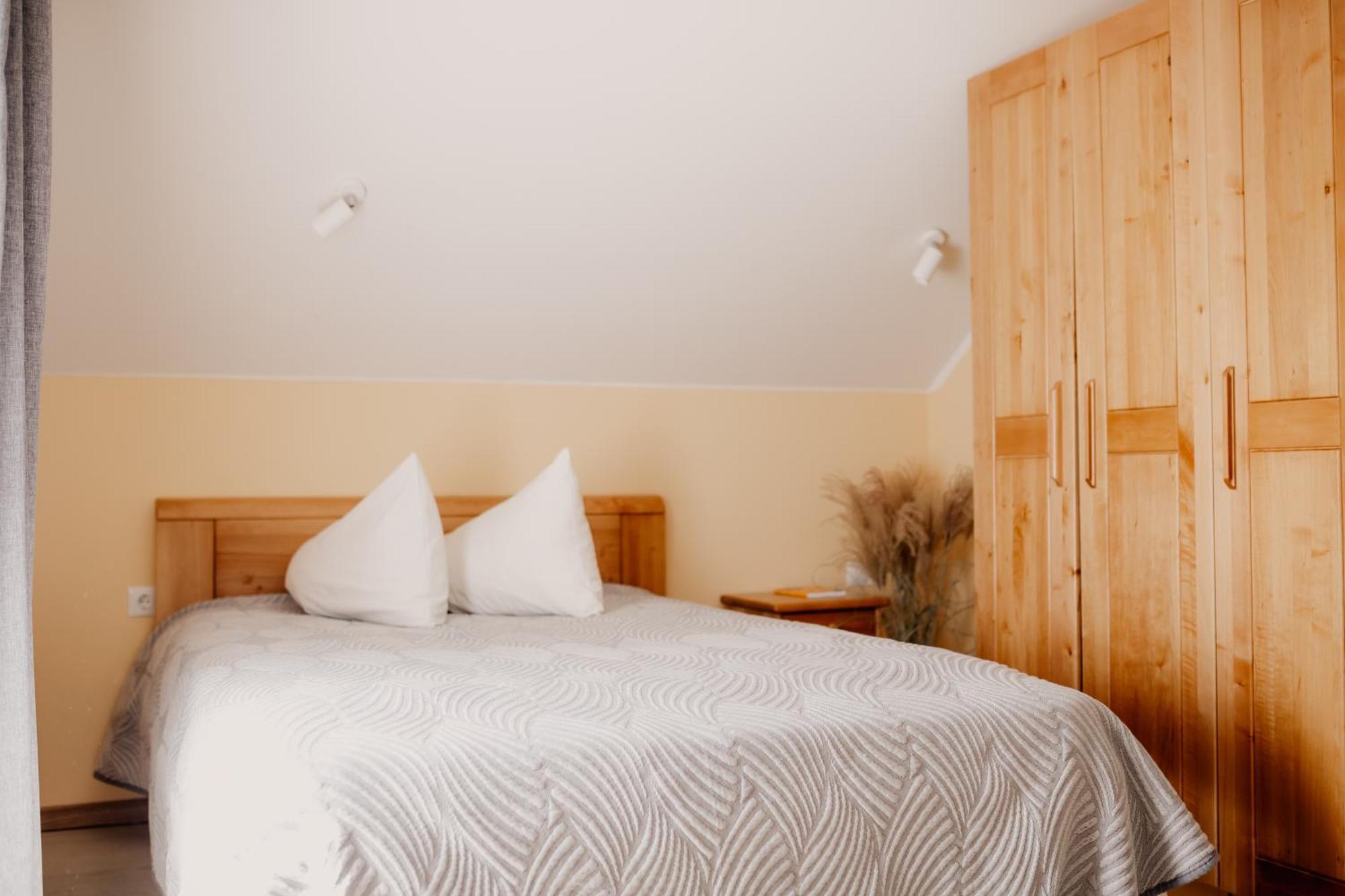 Saules Iela 2A Aparthotel Saldus Szoba fotó