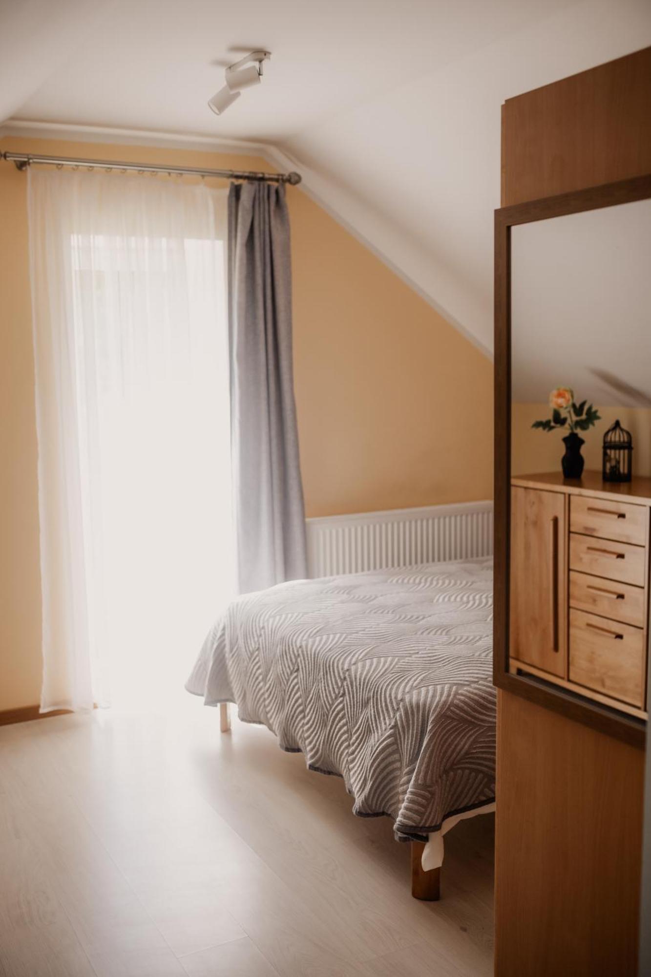 Saules Iela 2A Aparthotel Saldus Szoba fotó